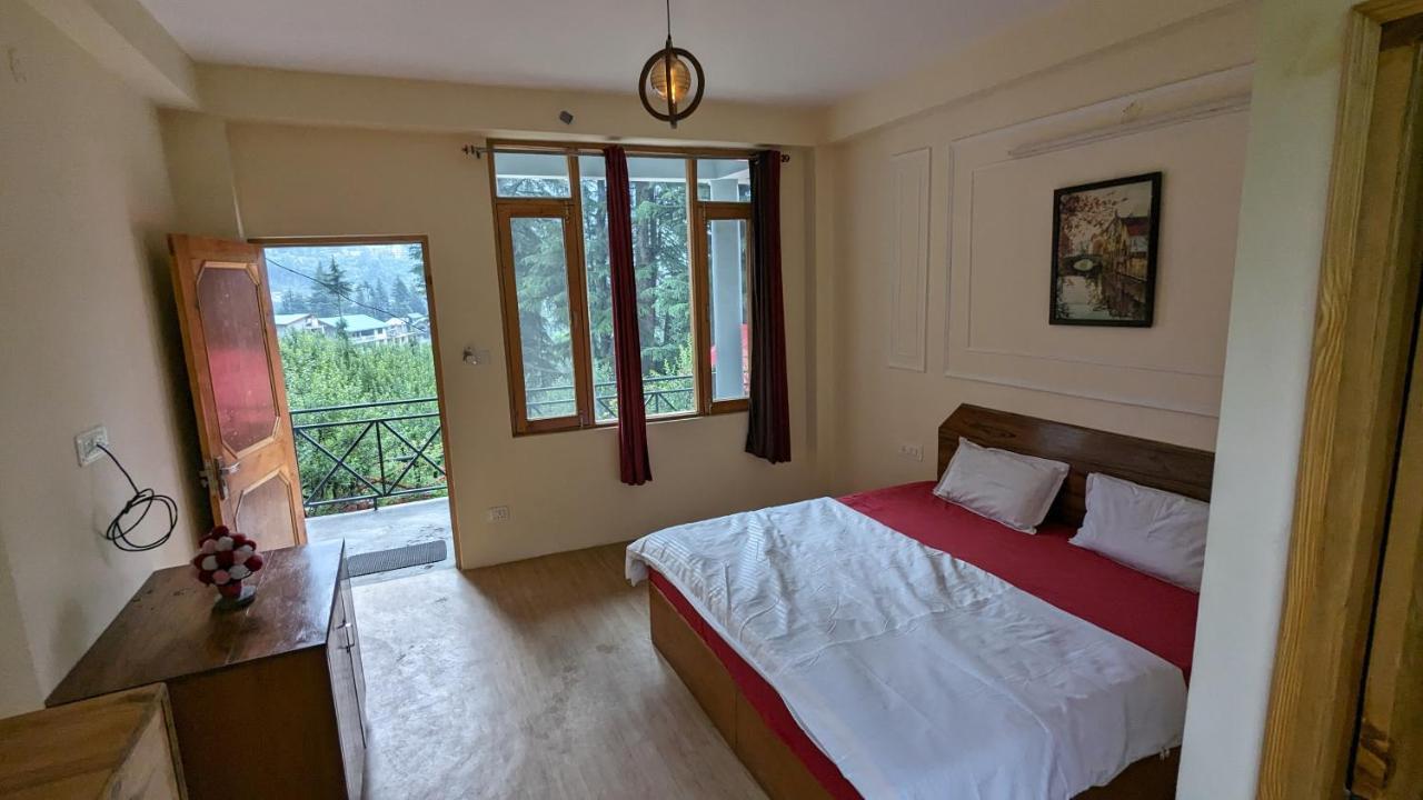 מנאלי Red House Cafe And Inn מראה חיצוני תמונה
