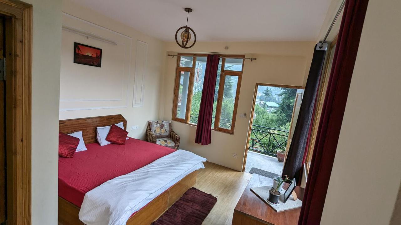 מנאלי Red House Cafe And Inn מראה חיצוני תמונה